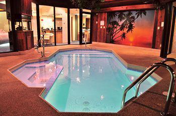 Sybaris Pool Suites Frankfort - Adults Only Екстериор снимка