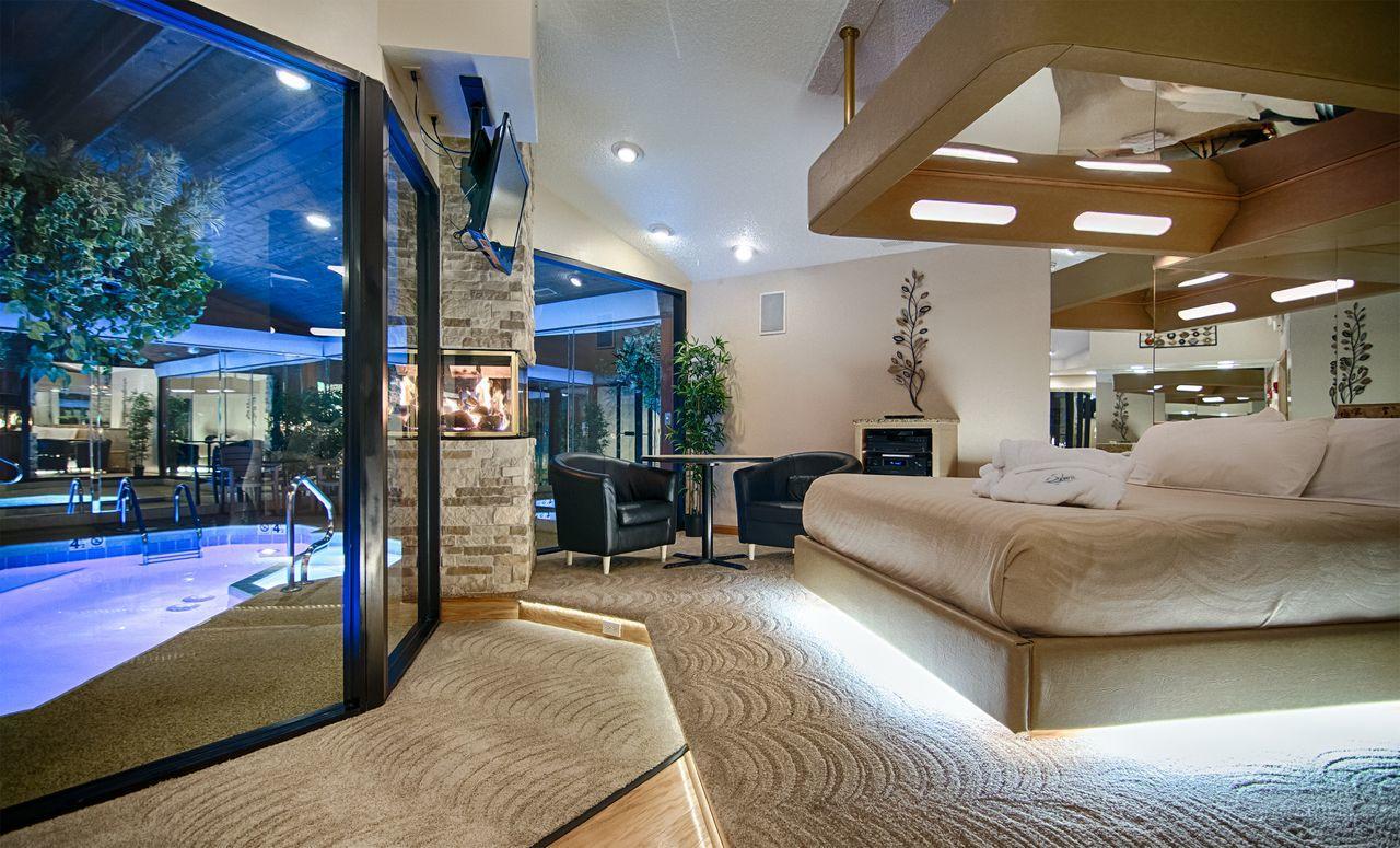 Sybaris Pool Suites Frankfort - Adults Only Екстериор снимка
