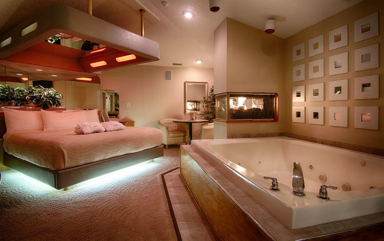 Sybaris Pool Suites Frankfort - Adults Only Екстериор снимка